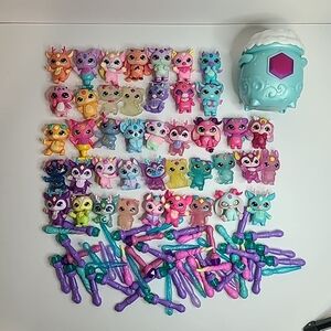 Magic Mixies Lot of 42 Figures 52 Wands & 1 Caldron